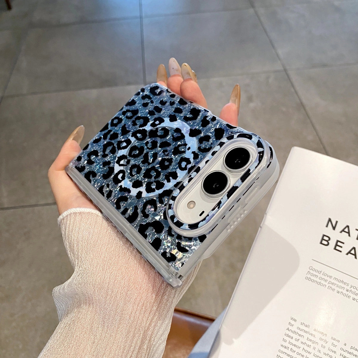 Glitter Leopard MagSafe Phone Case