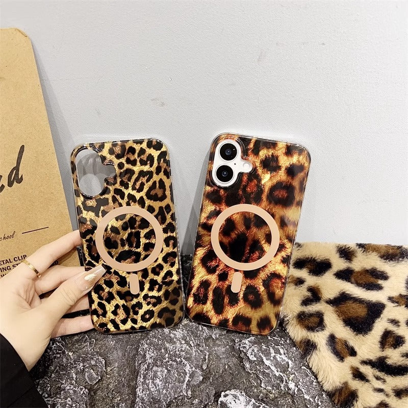 Cool Leopard | MagSafe Phone Case