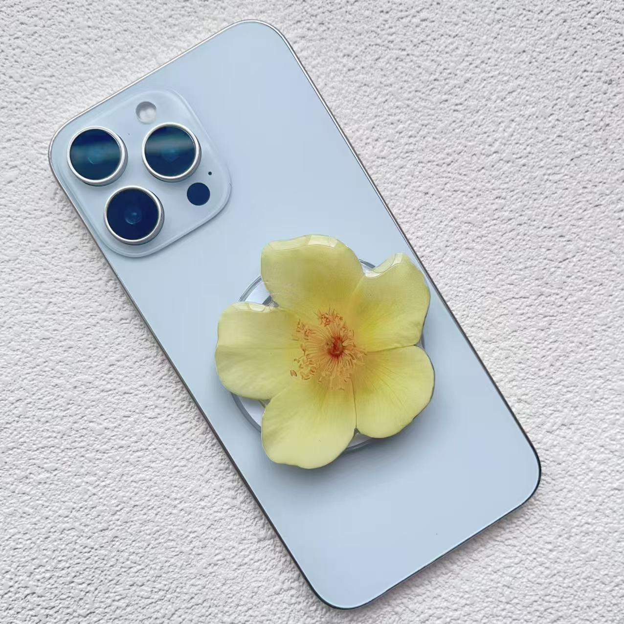 Orchidaze | MagSafe PadaSnap Grip