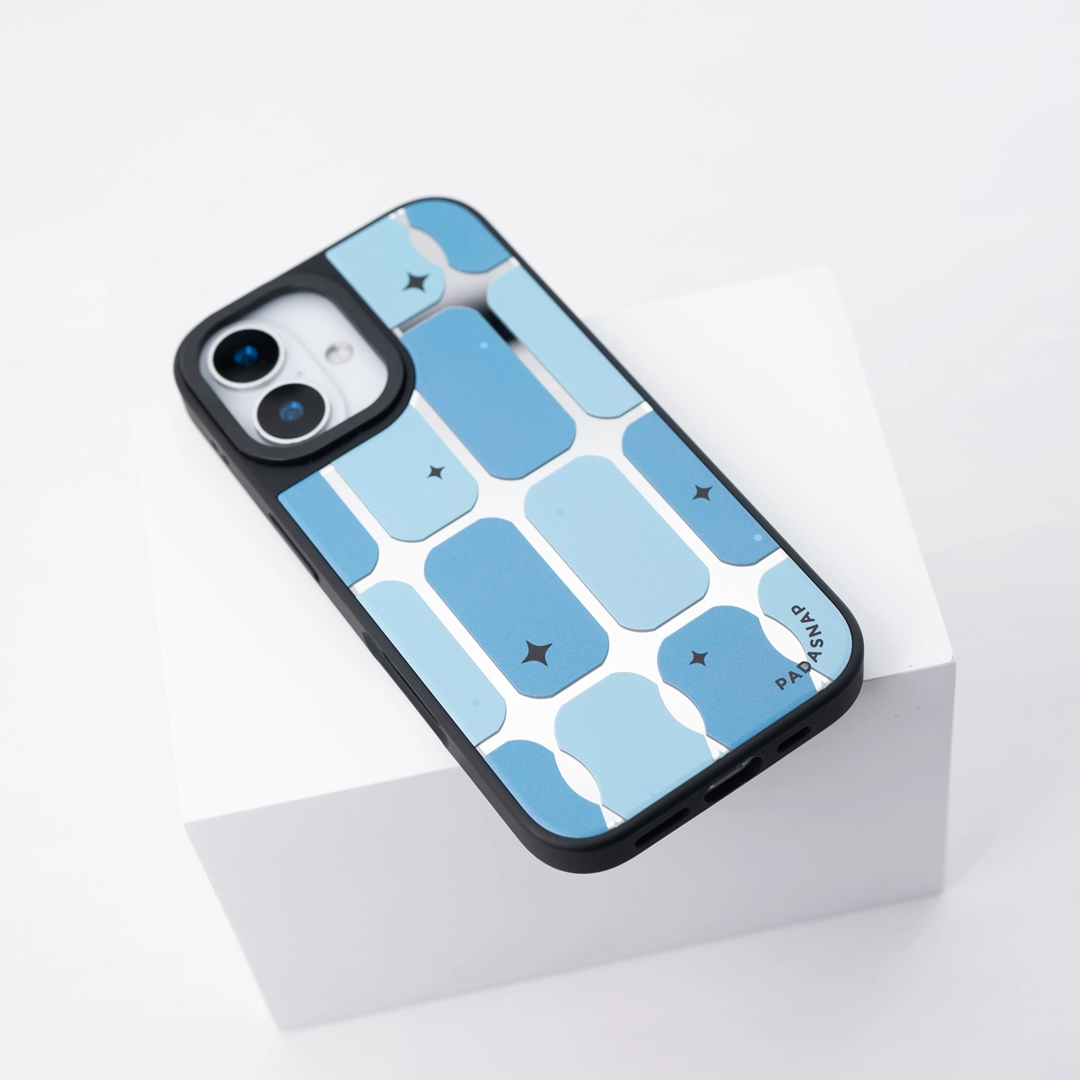 MirrorCharm | MagSafe Phone Case