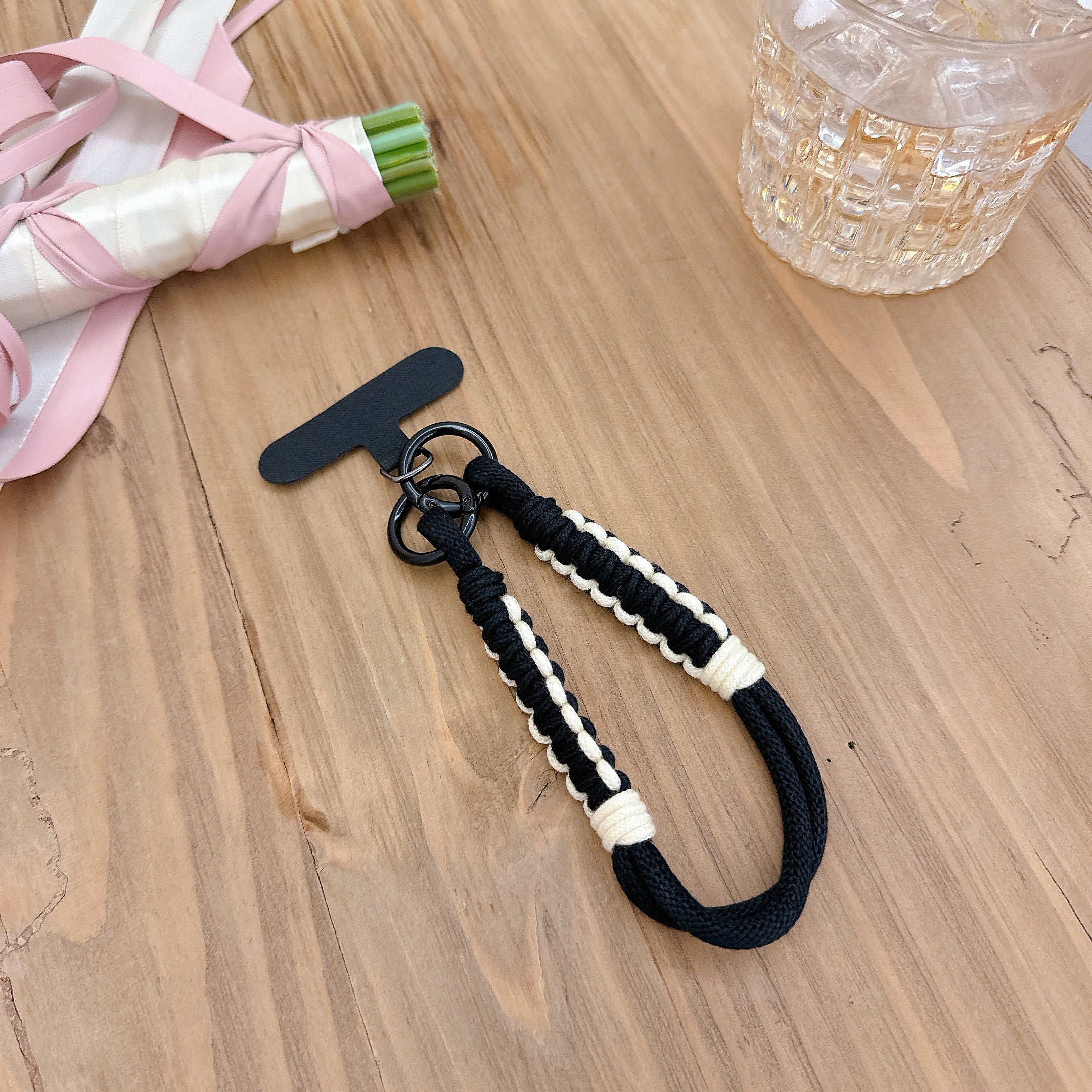 DOPA-WEAVE | Plait Phone Charm