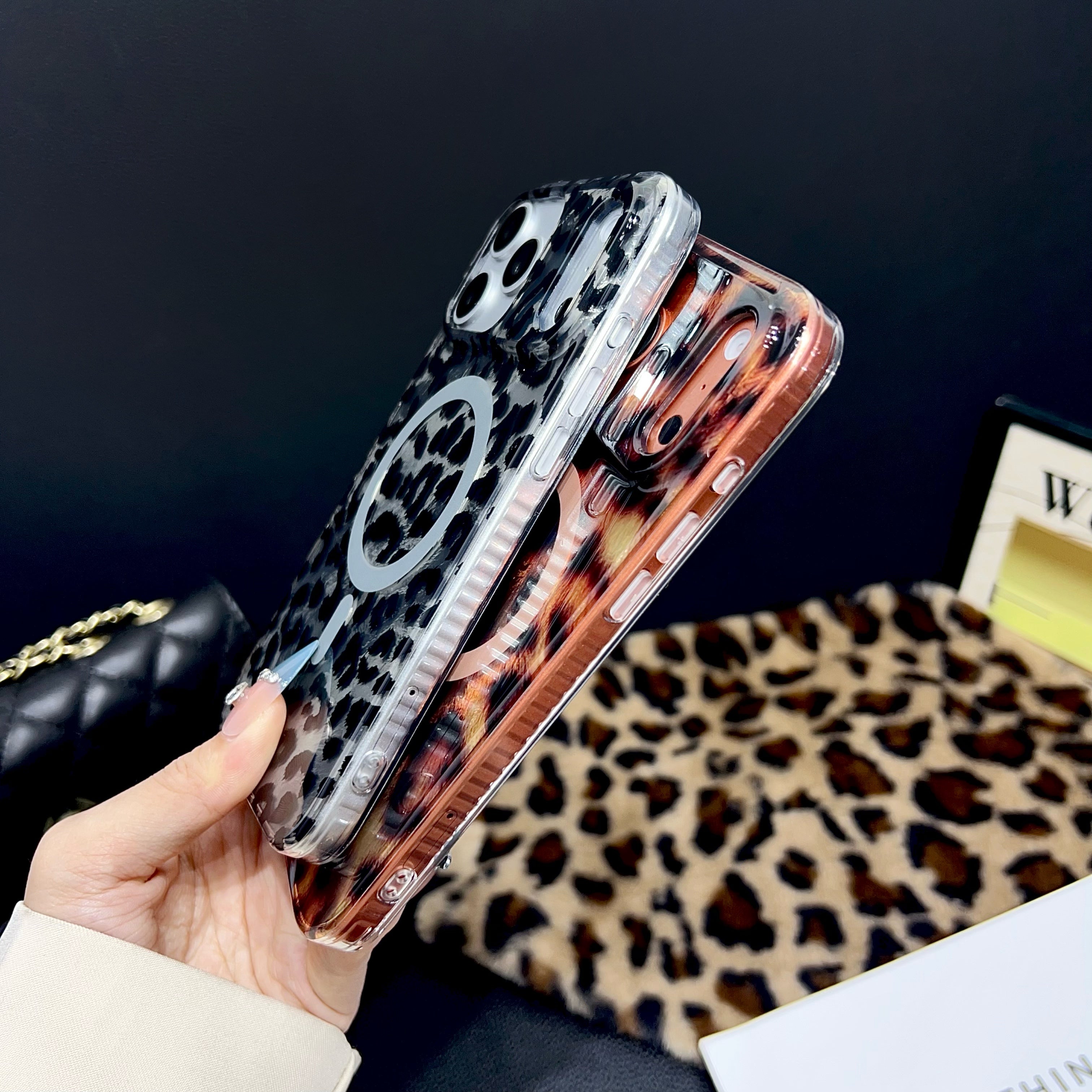 Cool Leopard | Silver MagSafe Phone Case Grip Set