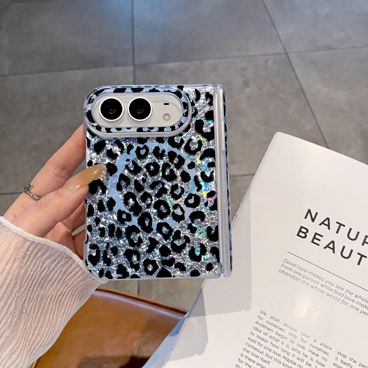Glitter Leopard MagSafe Phone Case