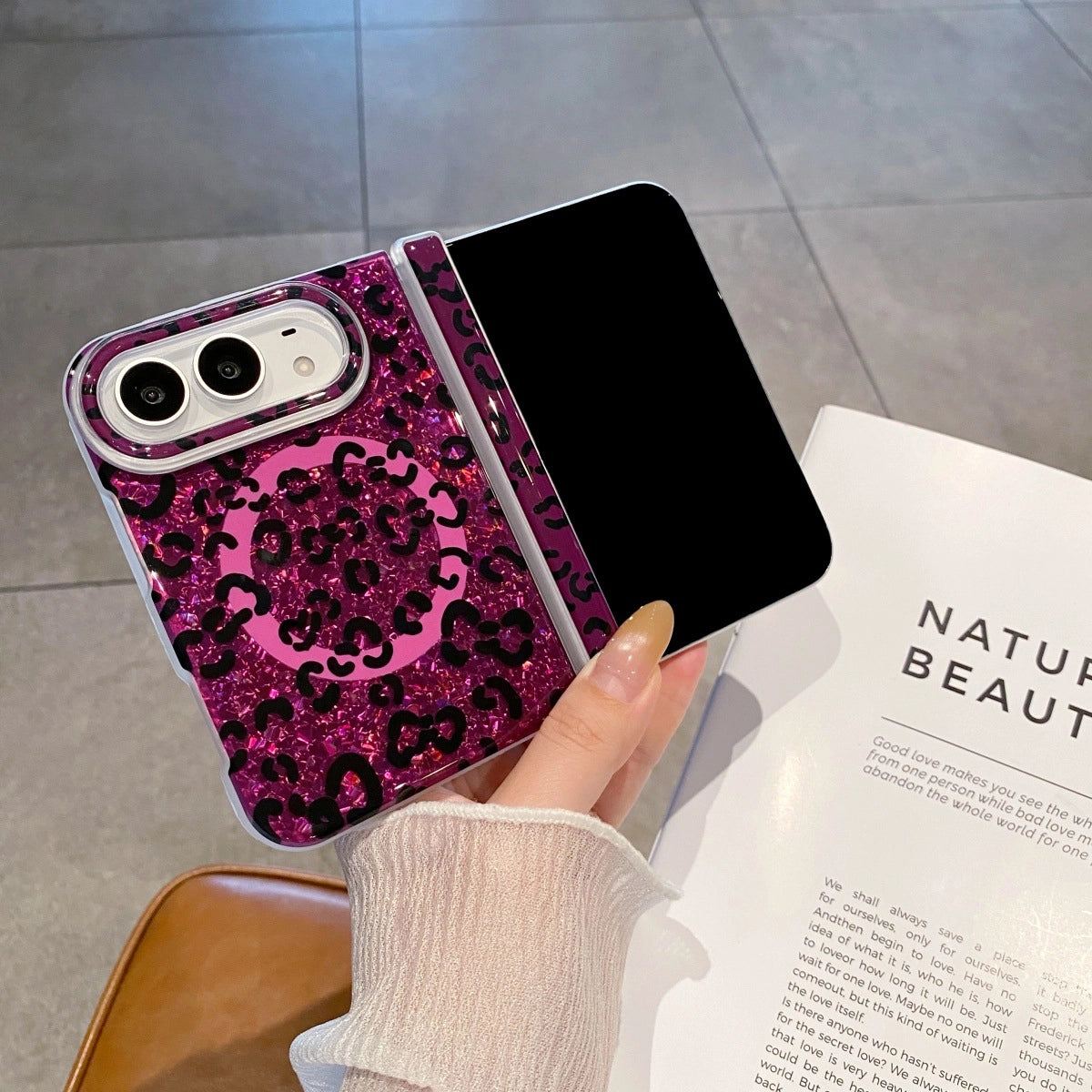 Glitter Leopard MagSafe Phone Case
