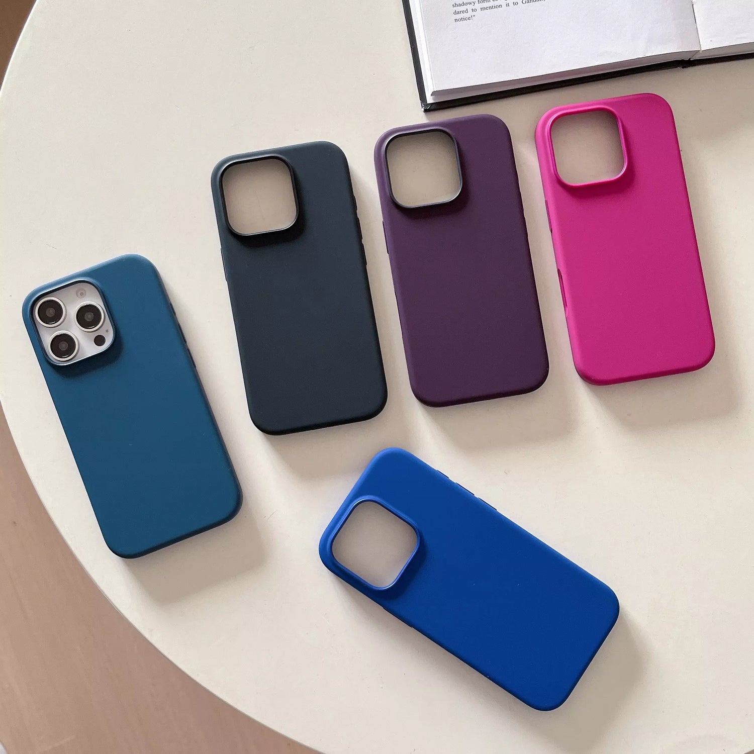 Velvet Touch | Liquid Silicone MagSafe Phone Case