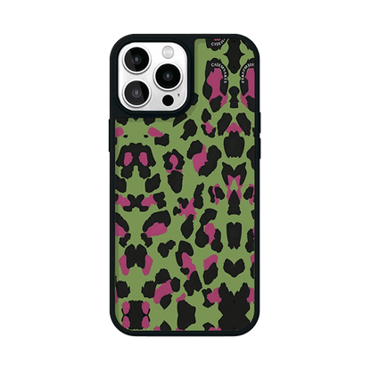 Wild Leopard Pattern MagSafe Phone Case