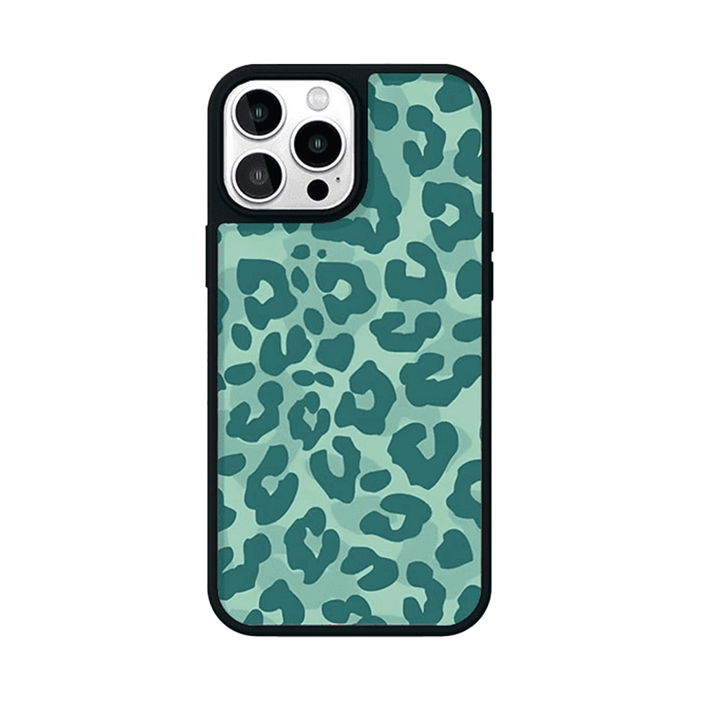 Wild Leopard Pattern MagSafe Phone Case