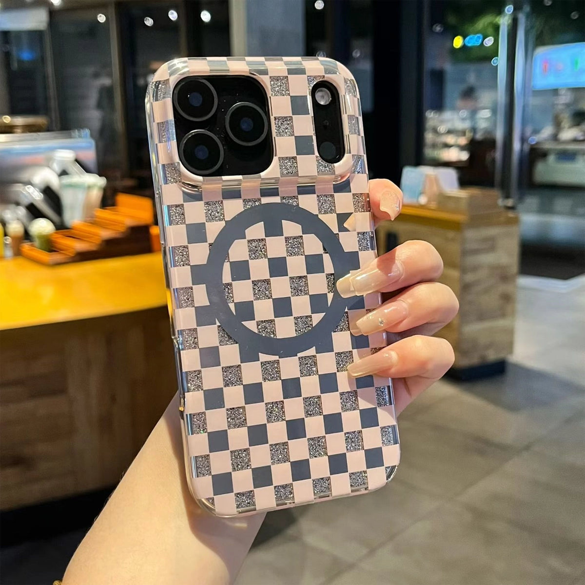 Glitter Chessboard MagSafe Phone Case