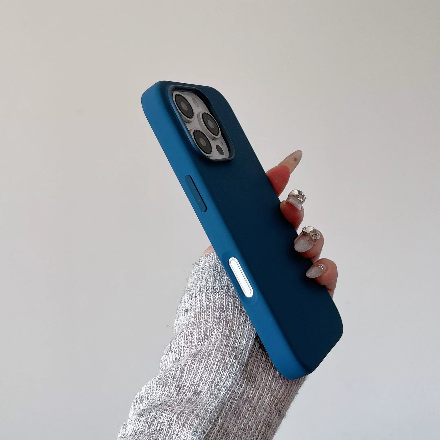 Velvet Touch | Liquid Silicone MagSafe Phone Case