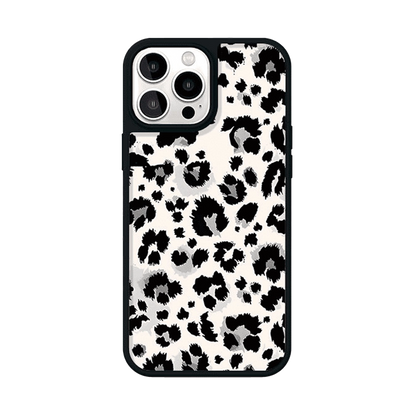 Wild Leopard Pattern MagSafe Phone Case