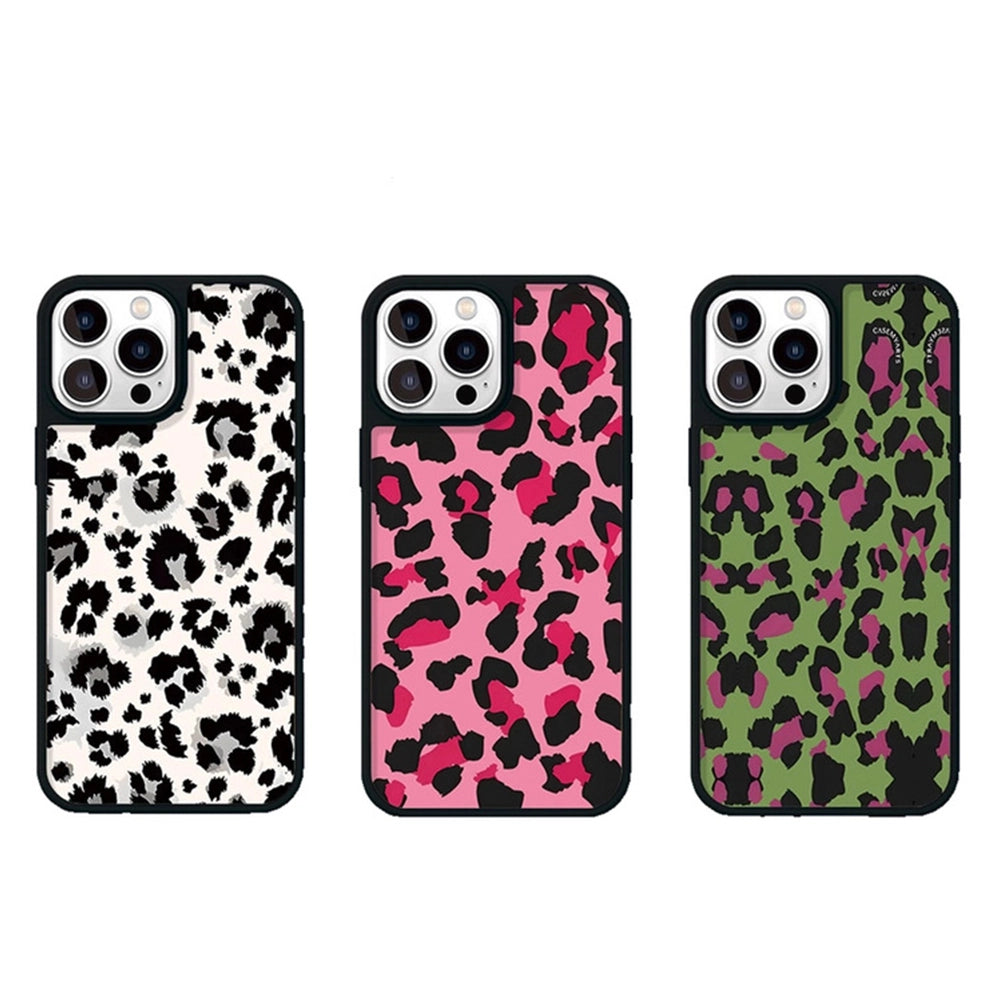 Wild Leopard Pattern MagSafe Phone Case