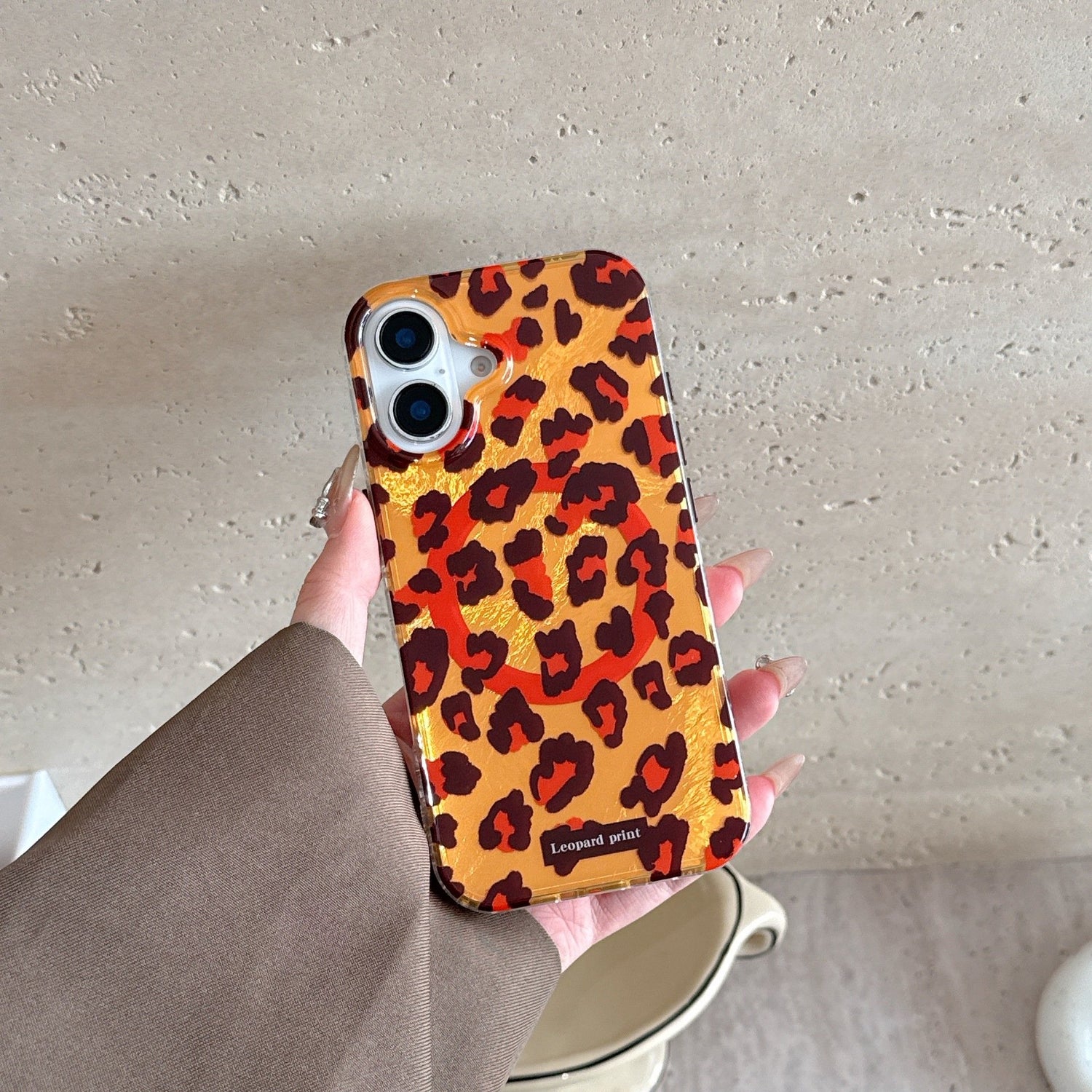 Leopard Print | Iridescent MagSafe Phone Case