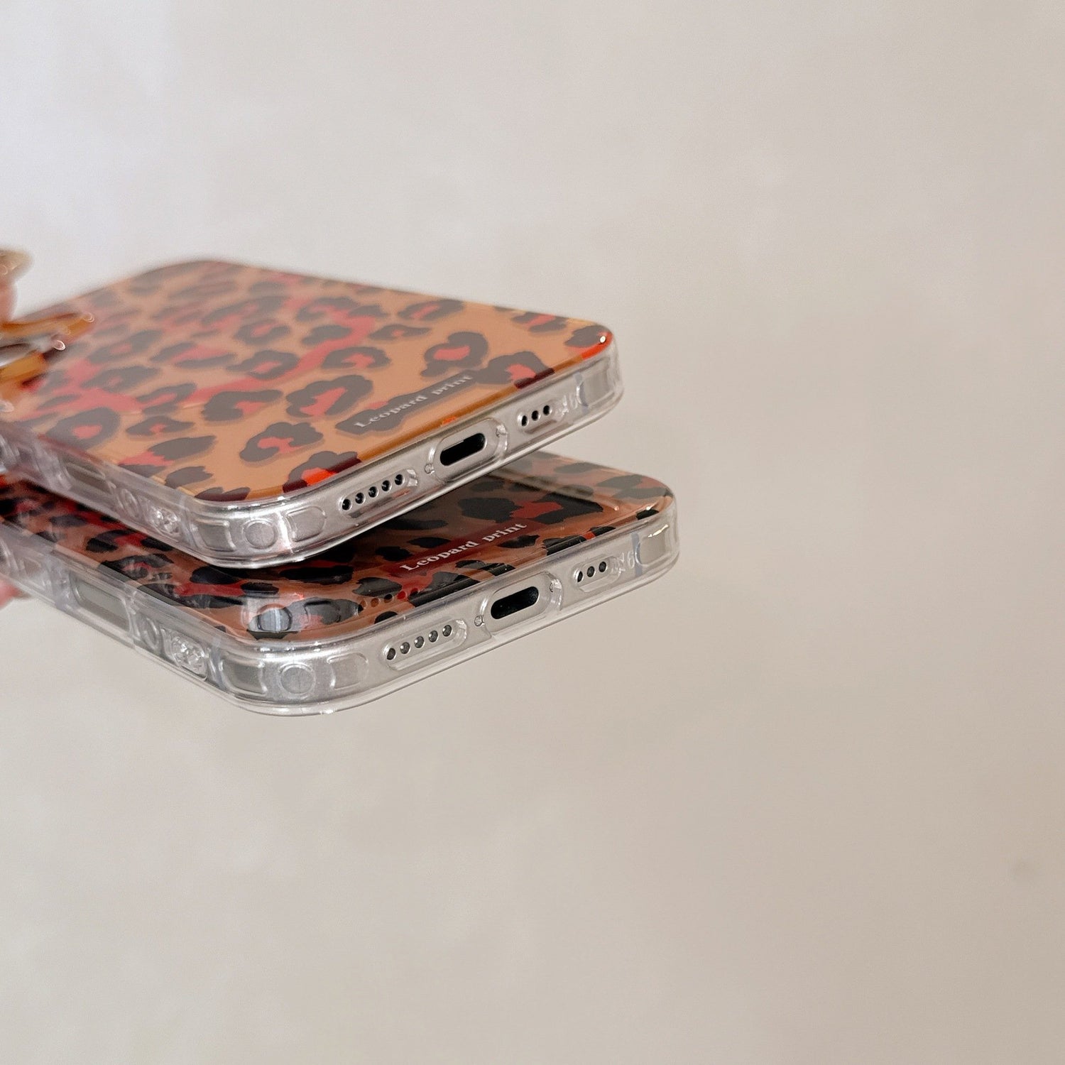 Leopard Print | Iridescent MagSafe Phone Case