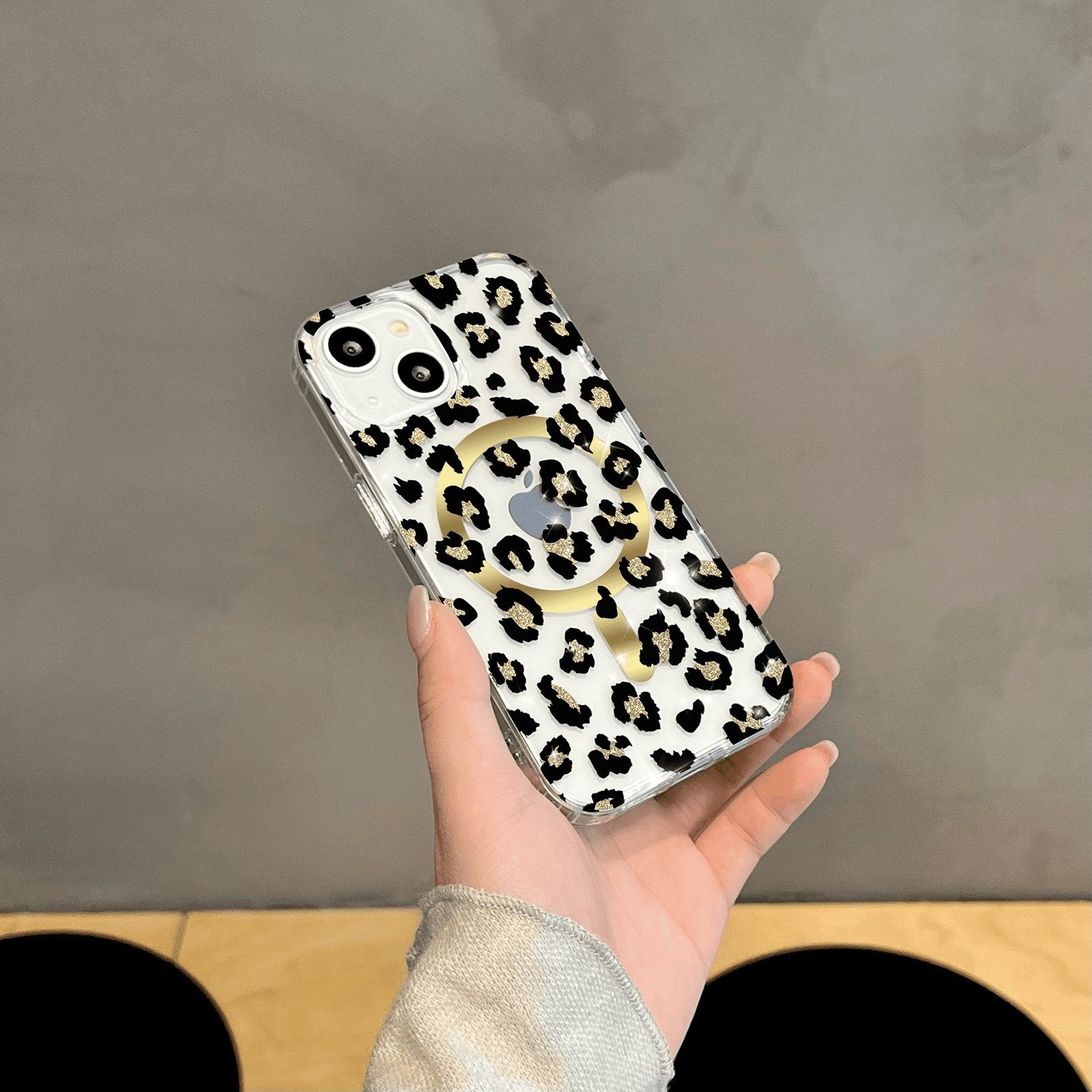 Luxury Leopard Clear MagSafe Phone Case